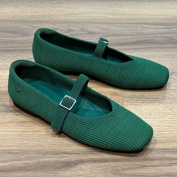 Vivaia Margot Mary Jane Square-Toe Mary-Jane in Forest Green Size 38 / US 7 - Picture 4 of 14